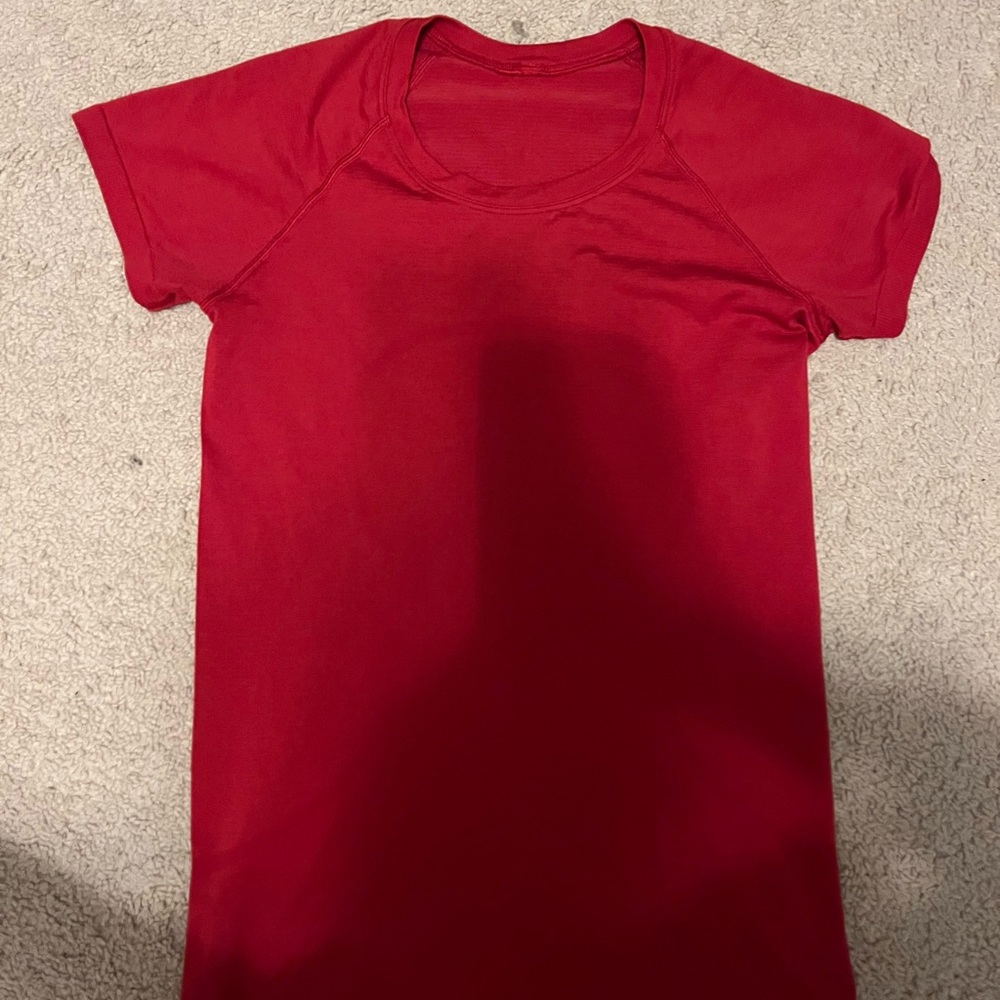 Red lululemon swiftly tech